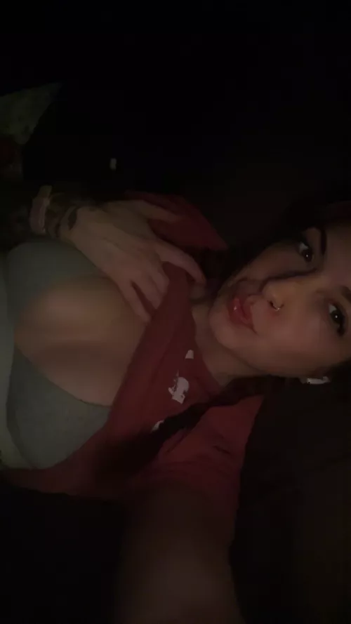 (f)eeling very cuddly tonight 🥰