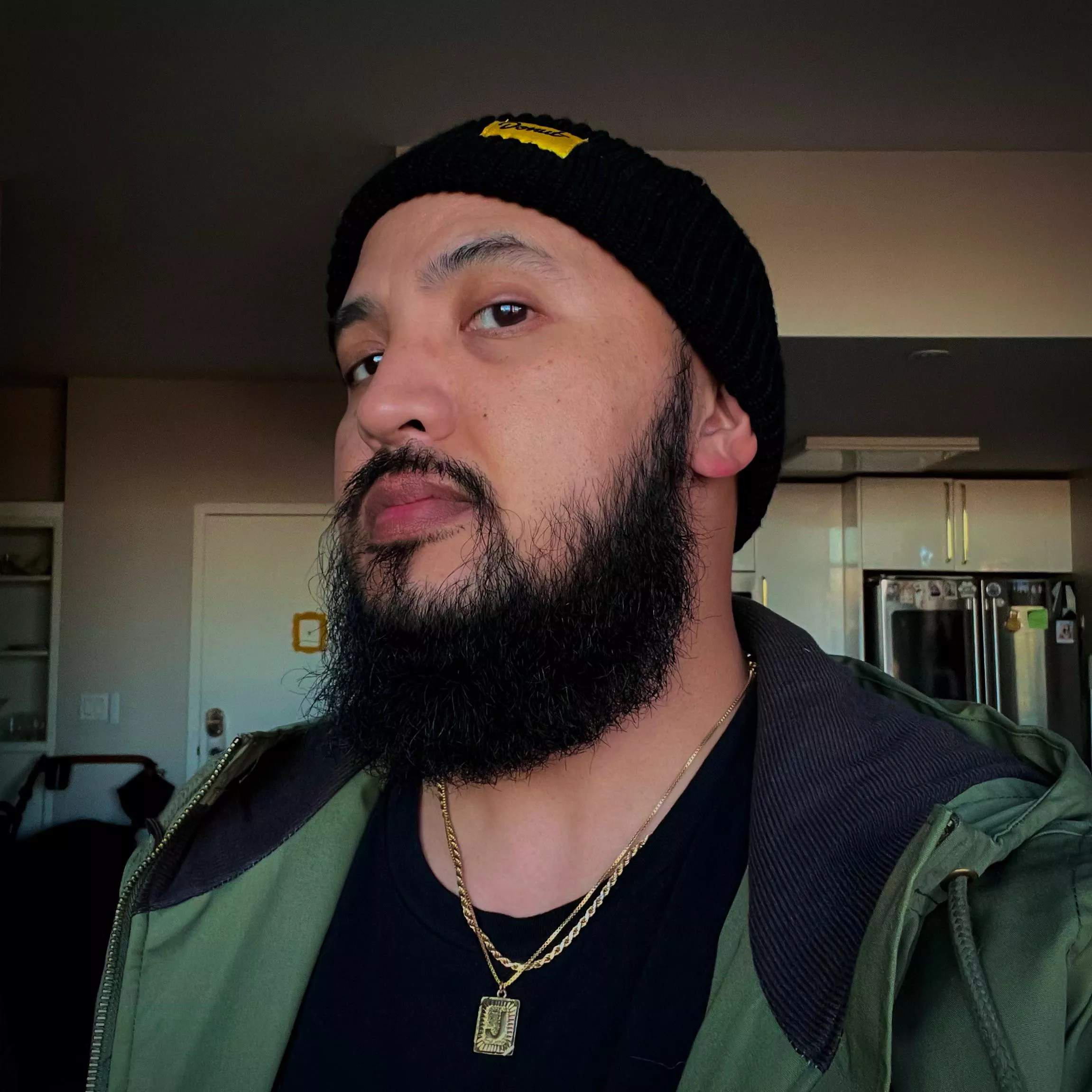 Had to trim the beard, was giving castaway vibes. 🫤