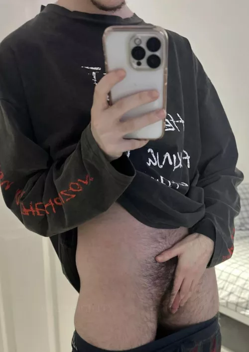 Hairy in all of the important places 🫶🏻