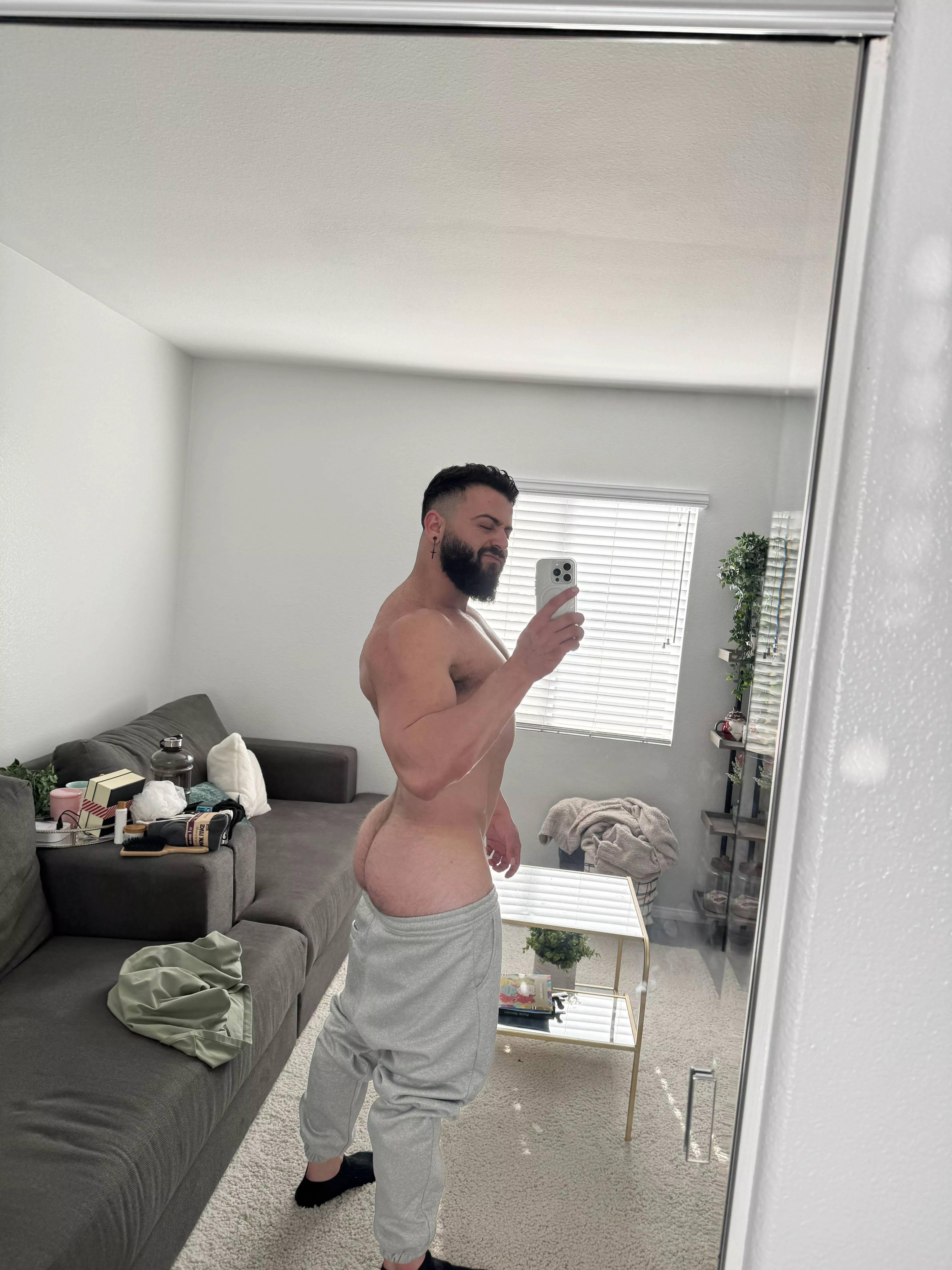 Hey hey booty for bwekfist