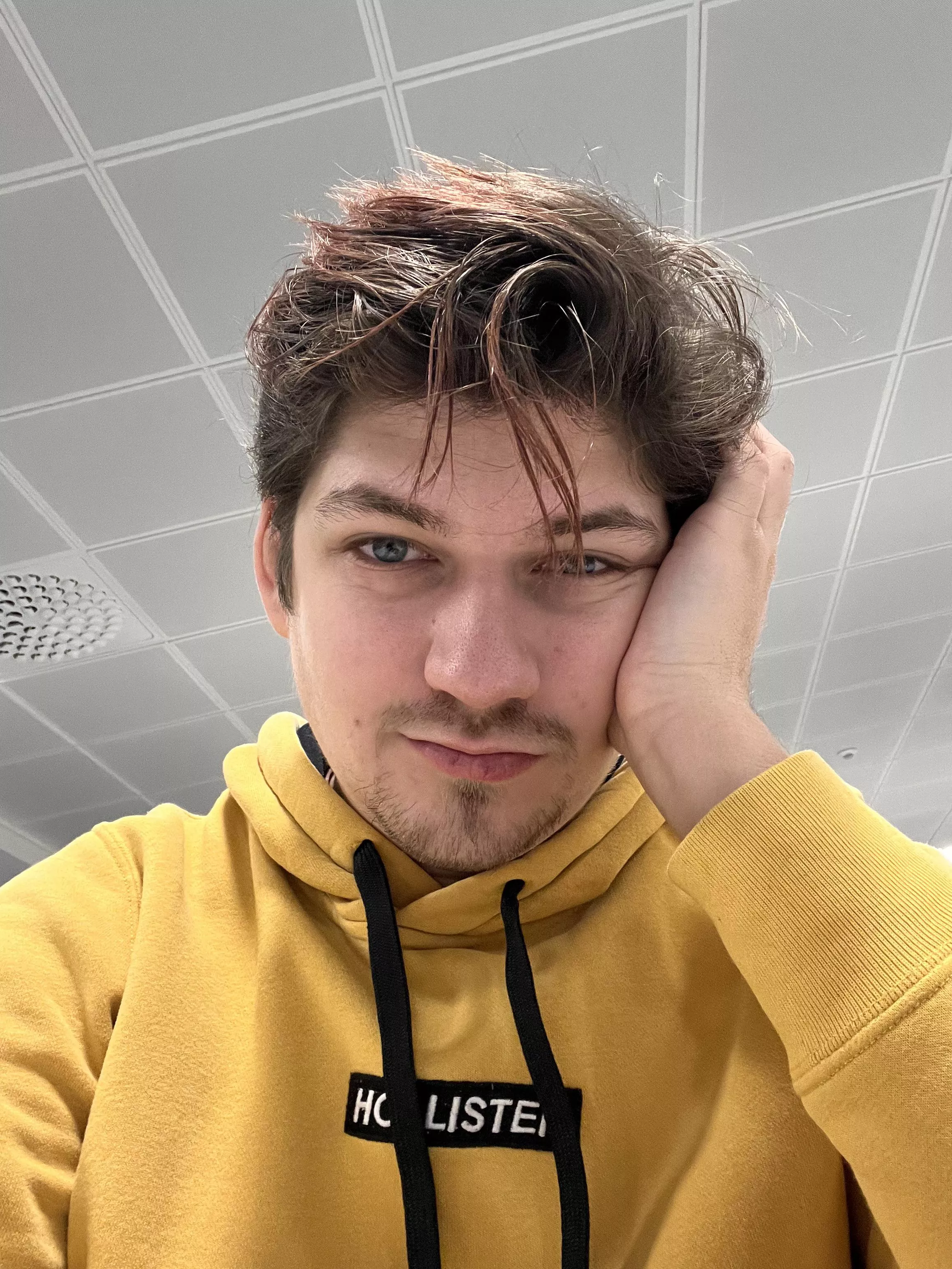 How do you get more attention from boys? 😝