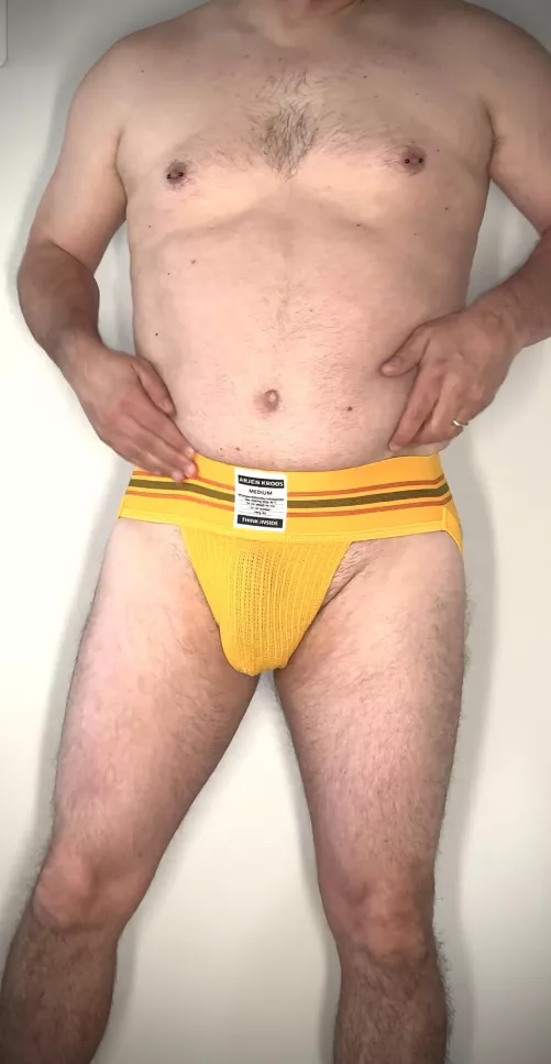 I got told I was looking hot this morning. I’m 50, 5-6, 150, average as fuck in RVA