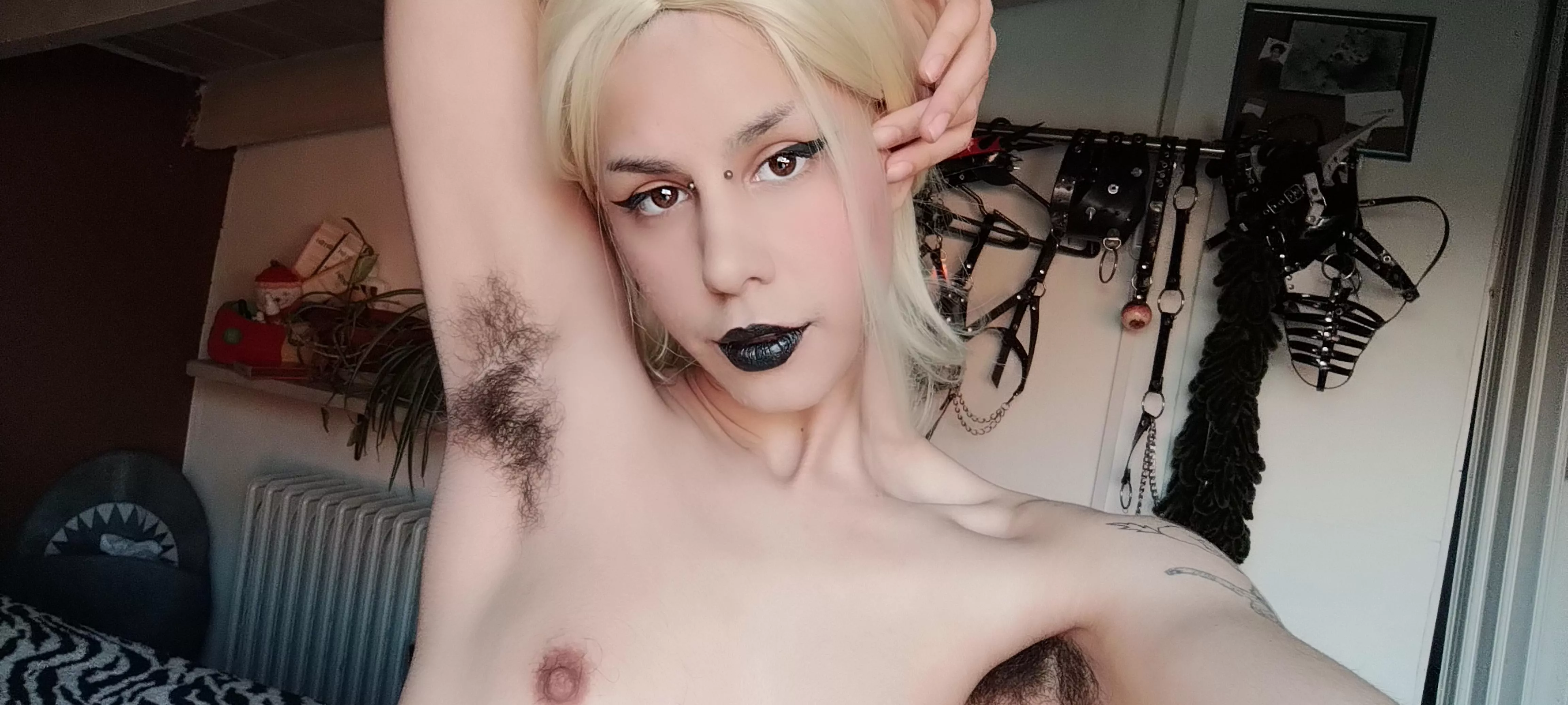 I look beautiful in this pic. I just love it.