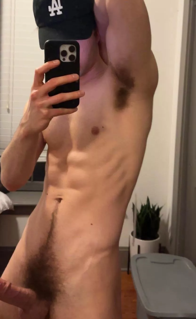 I never wear deodorant I hope u don’t mind bro