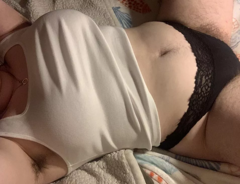 It’s so cold out, how should we warm up? 💖