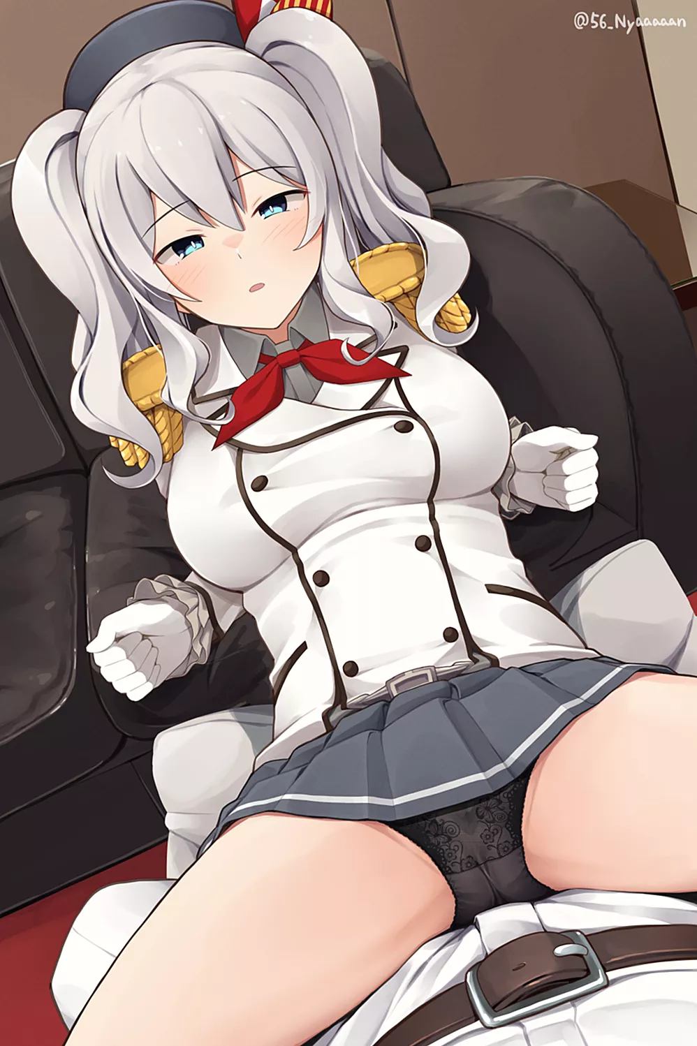 Kashima sitting on the admiral