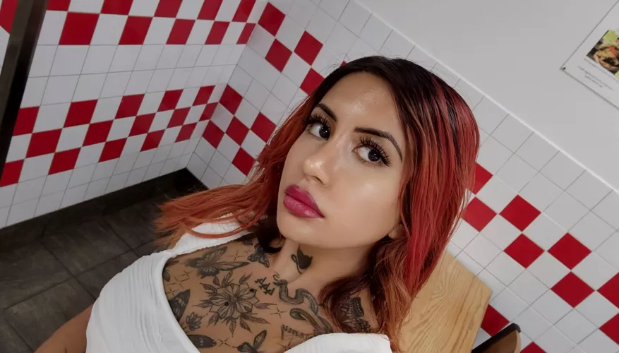 Let me be your dream goth girl