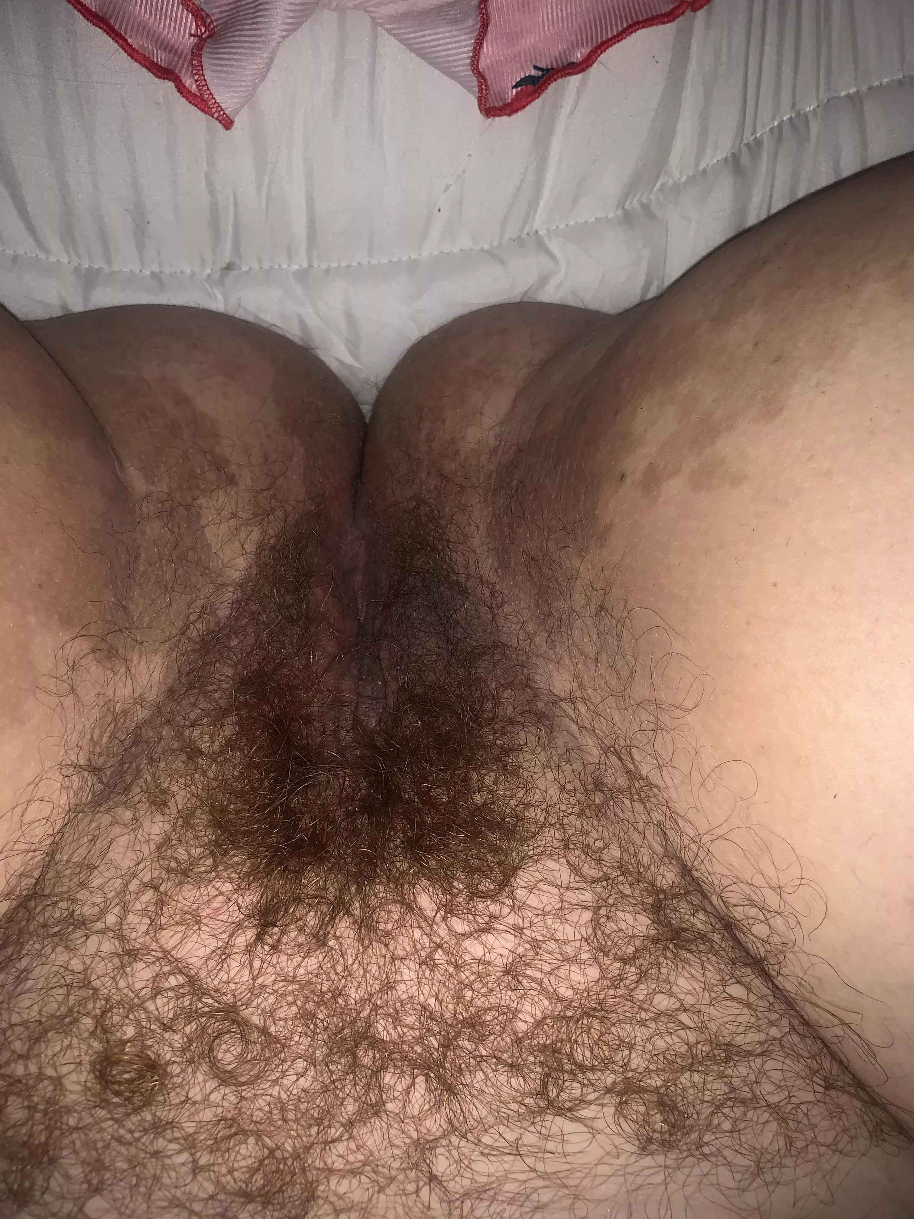 look at that bushhhhh