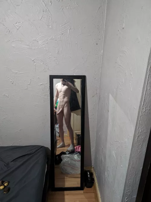 Mirror selfie after work 😜