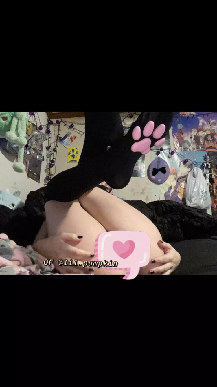 Mm I love some attention