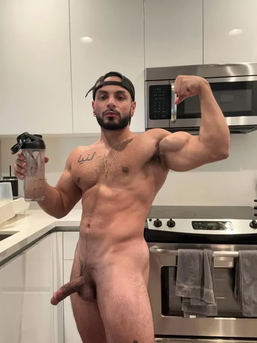 My girlfriend never sucks me, is my dick that unpleasant?