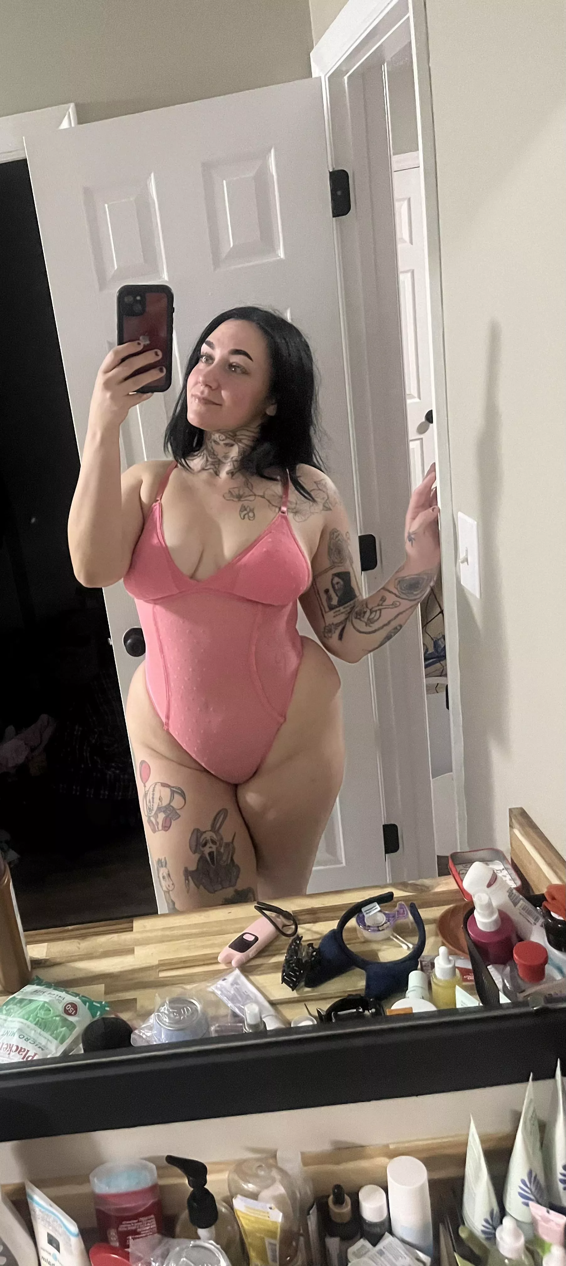 No creative caption, just horny