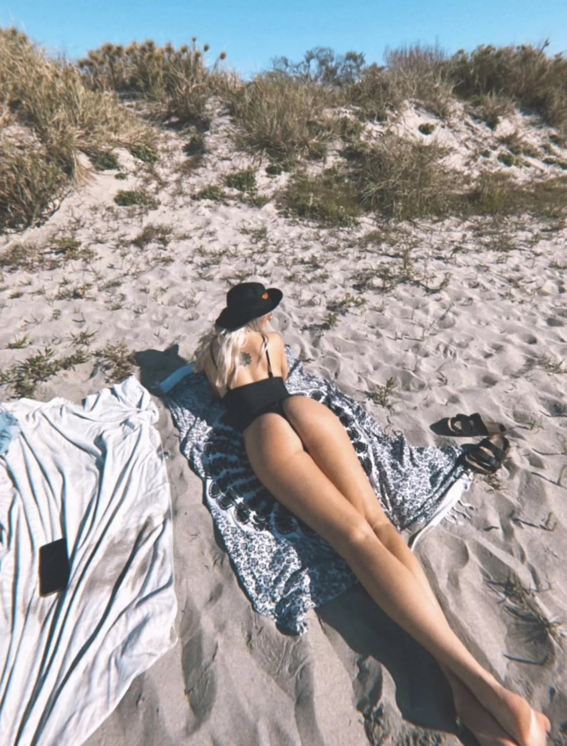 Only got 1 rule, no condoms, only creampies