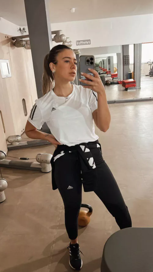 Pain now, fit tomorrow. 💪🏻