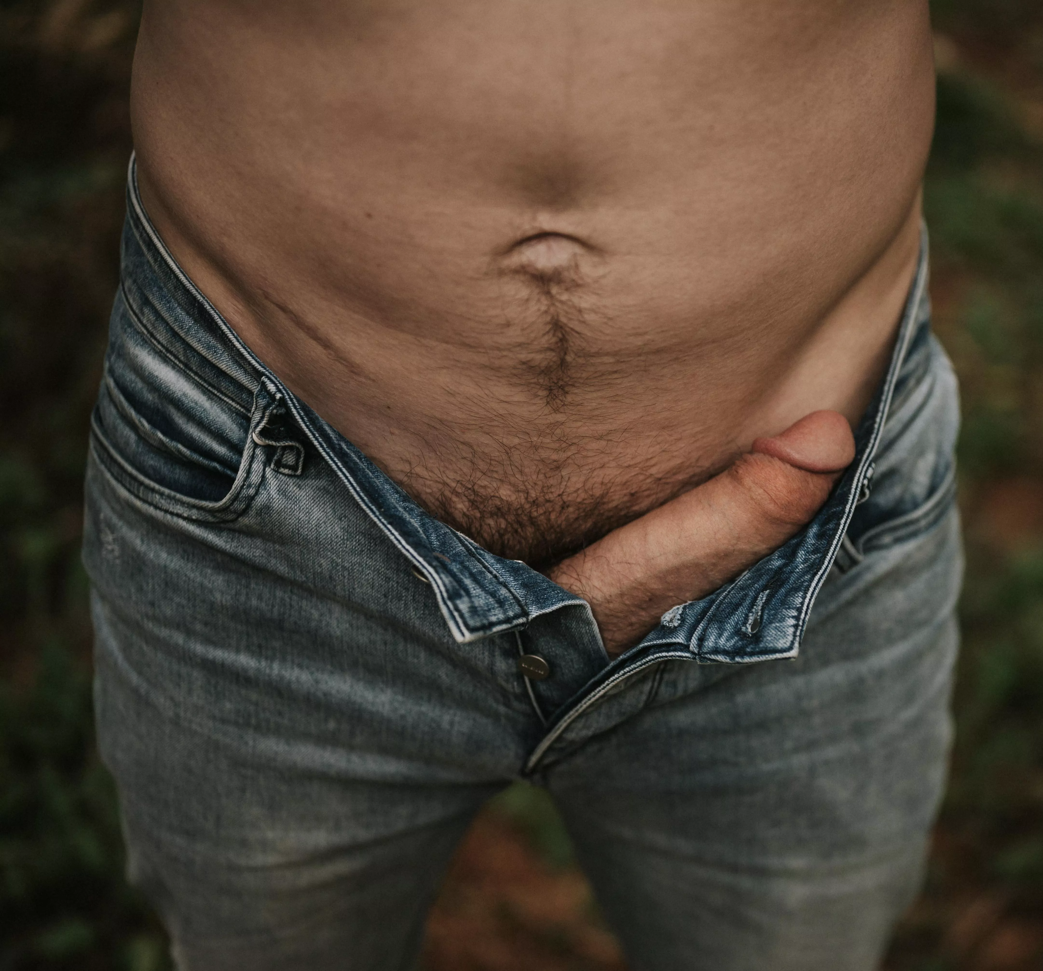 Rate me outside in the forest