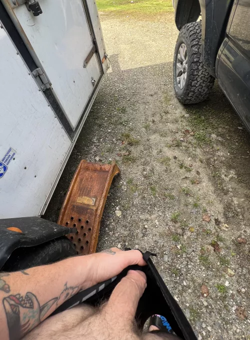 Show the world. Look if you wanna