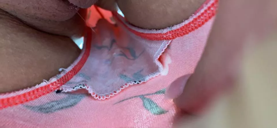 Slurp my string of MILF nectar