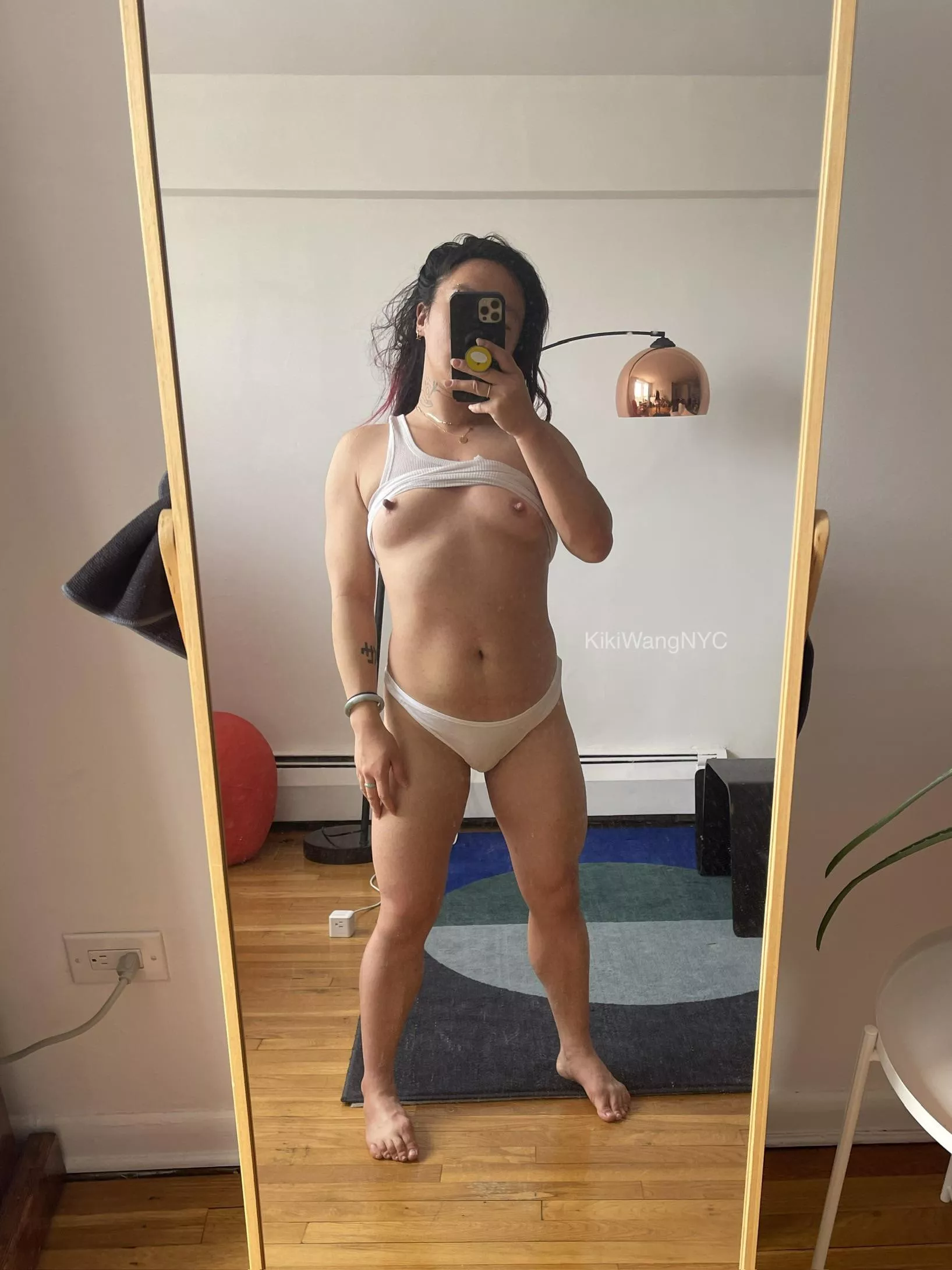 Small, dense, and highly submissive 🤤