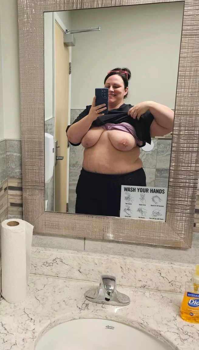 Snuck off at work, feeling naughty again!