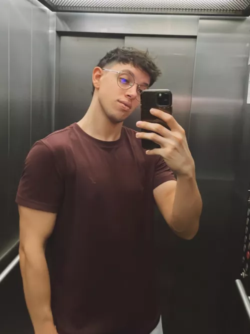 So happy with my new haircut 💜