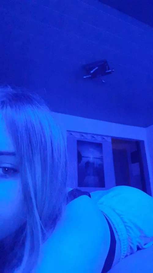 Some teen nights are so boring!(18 f)