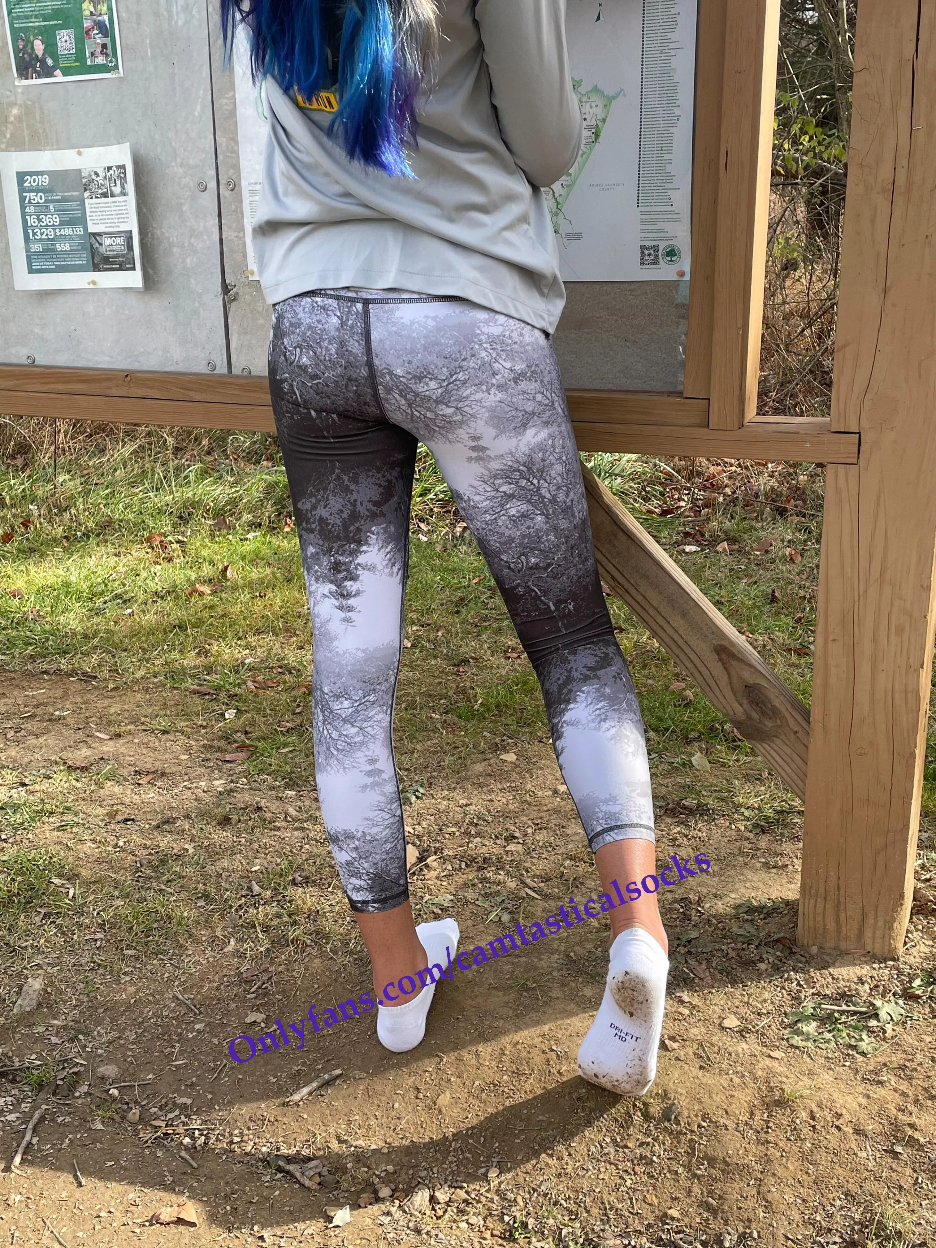 Throwback to warmer days 💜☀️🌳