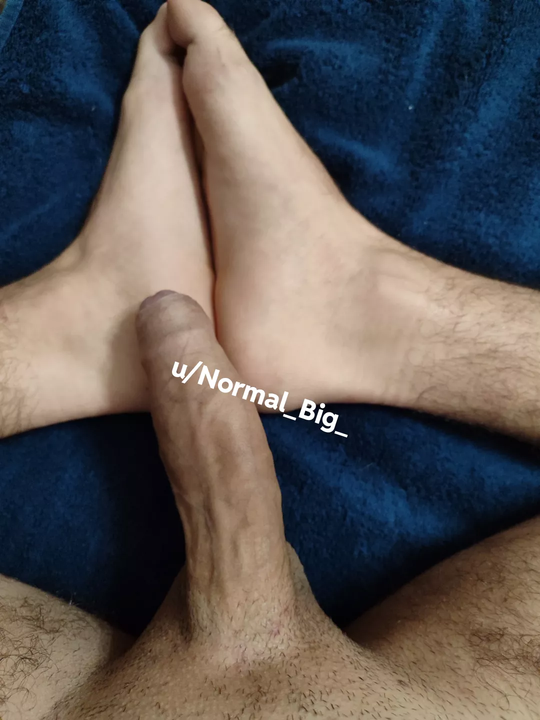 Wanna see me cumming on my feet?