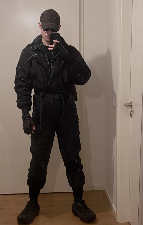 Went more “mild” than “wild” this time, but wanted to share my alt dude take on winter style ❄️