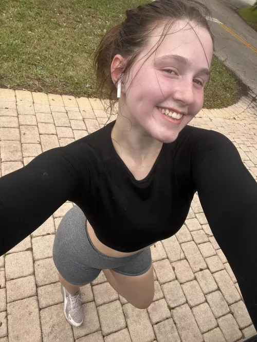 What's your workout routine like? [F]