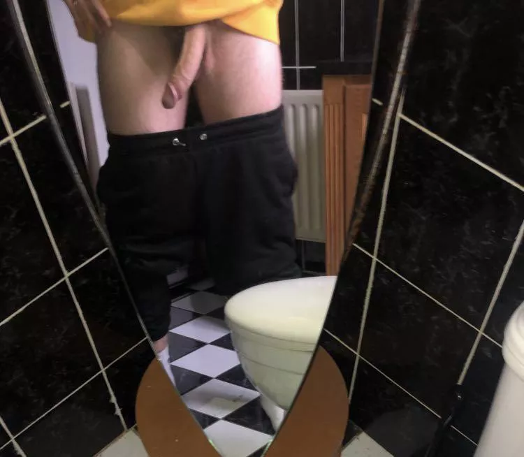 who’ll suck this 18yo cock