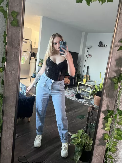 Worship me so I can lock you up in a chastity cage..