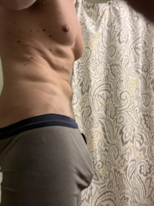 Would you let this gamer top you?