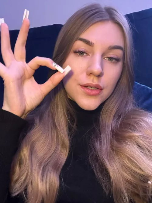 you should look at my long nails