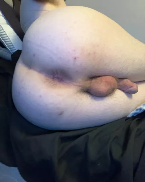 You walk in on me laying like this, wyd to me?