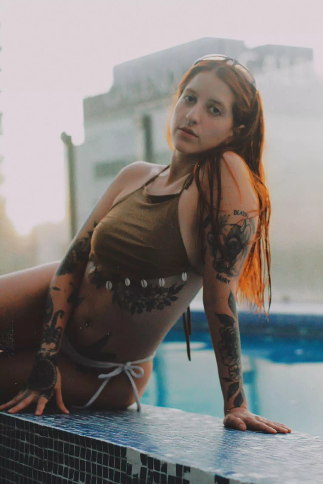 You want to look underneath? First you'll do a task for me.