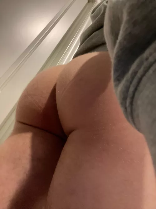 18 bttm add me: ryanbr2005 no ass play