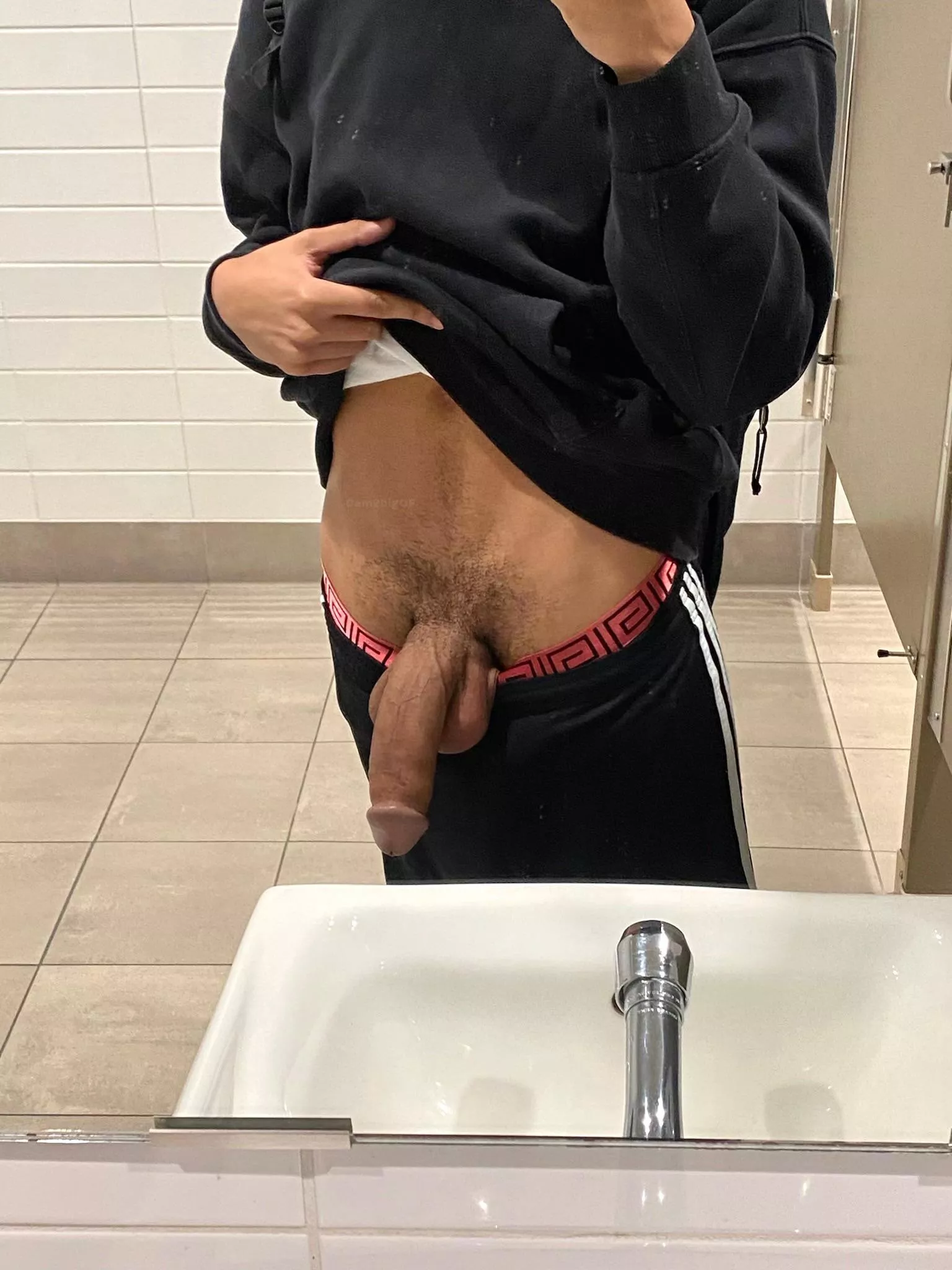 (18) school bathrooms have the best mirrors