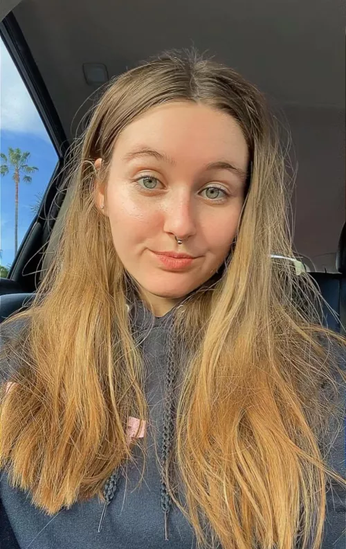 Am I gorgeous for 22?