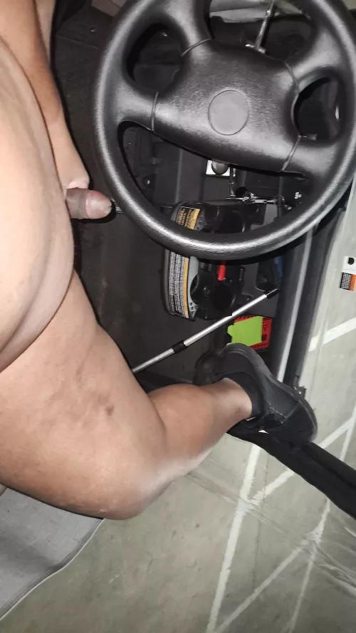 Beating my meat in the golf cart
