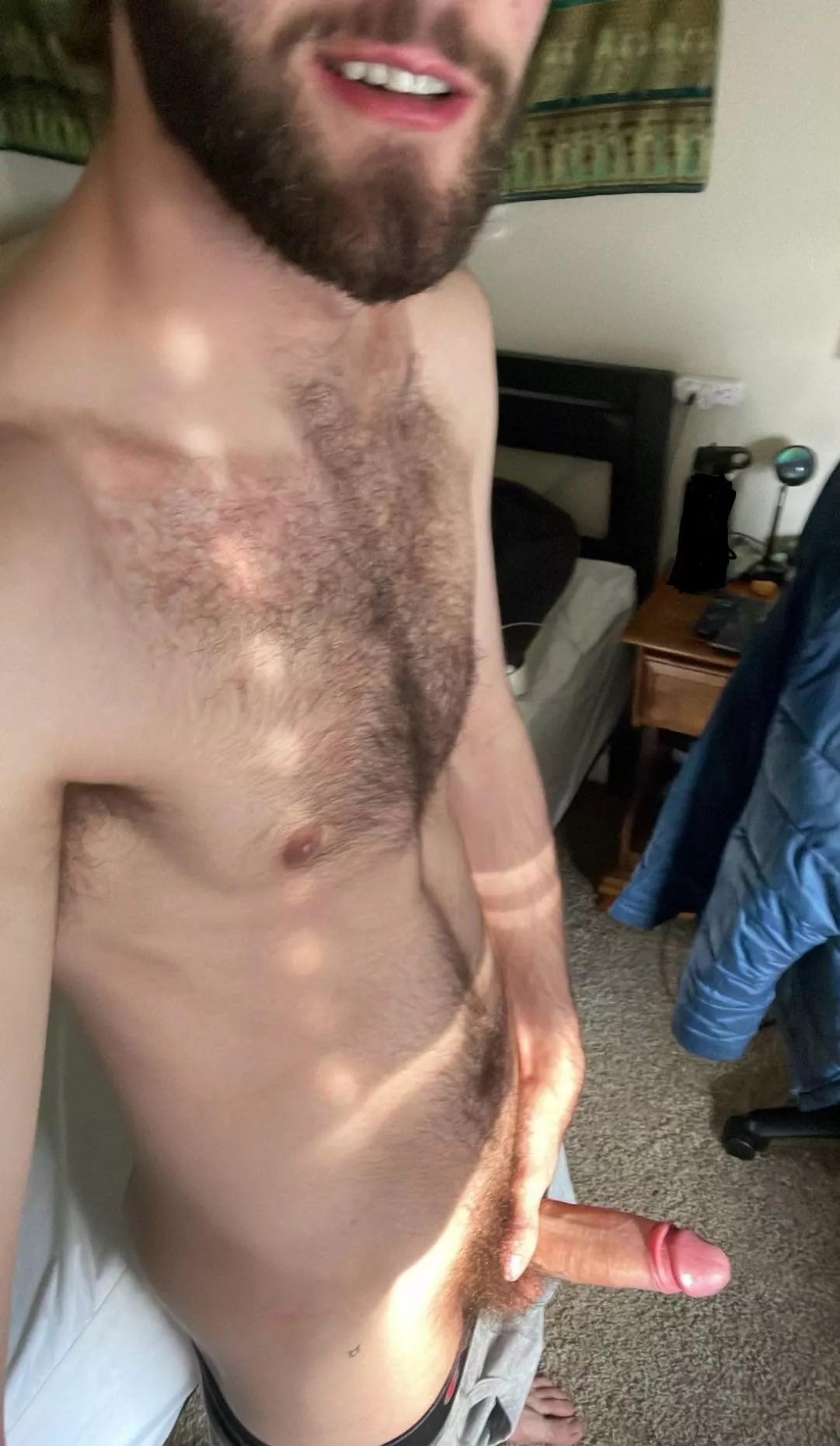 Can’t stop touching myself to the idea of being used by a bigger man