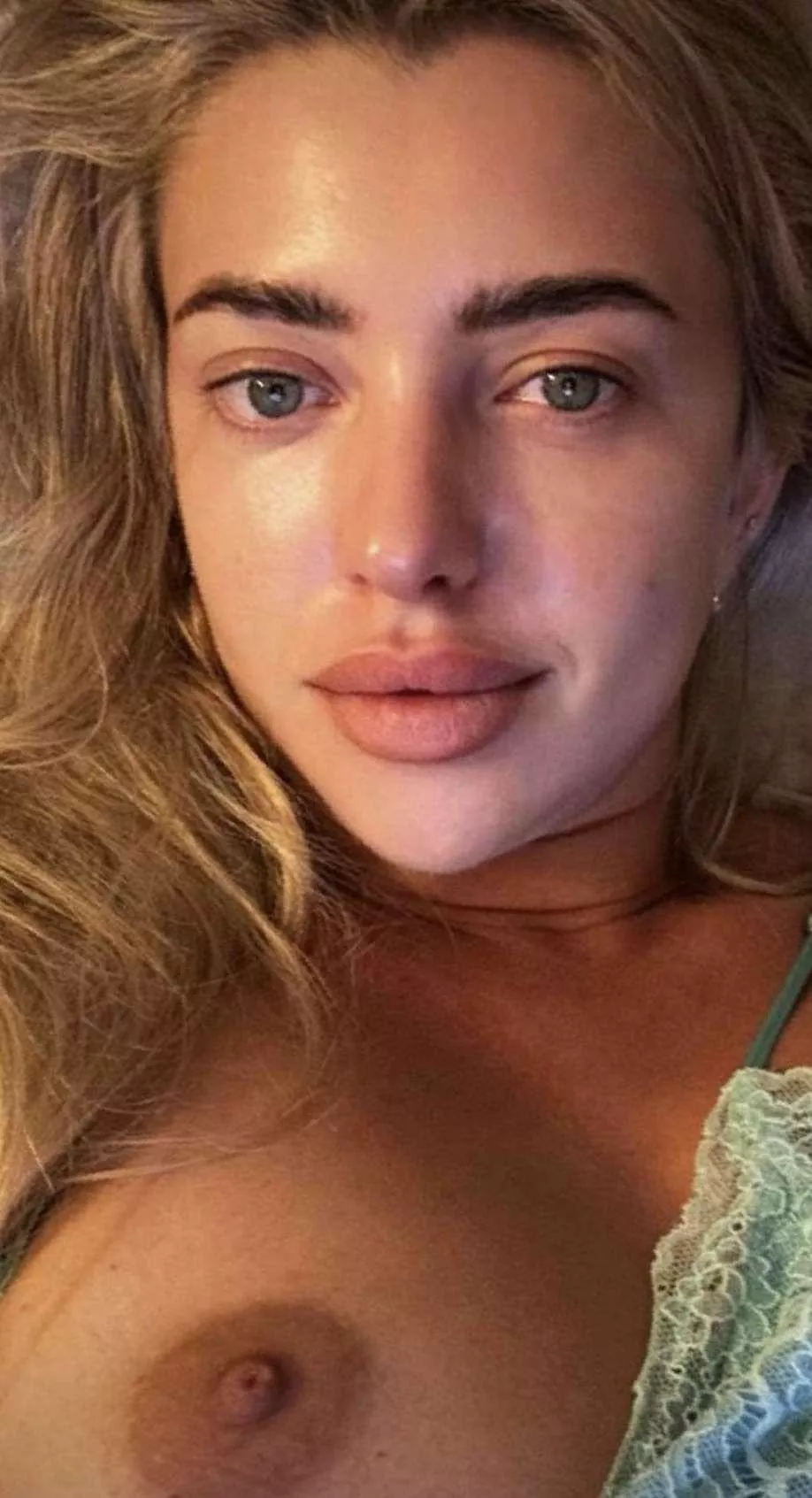 every evening I will send you a naked selfie