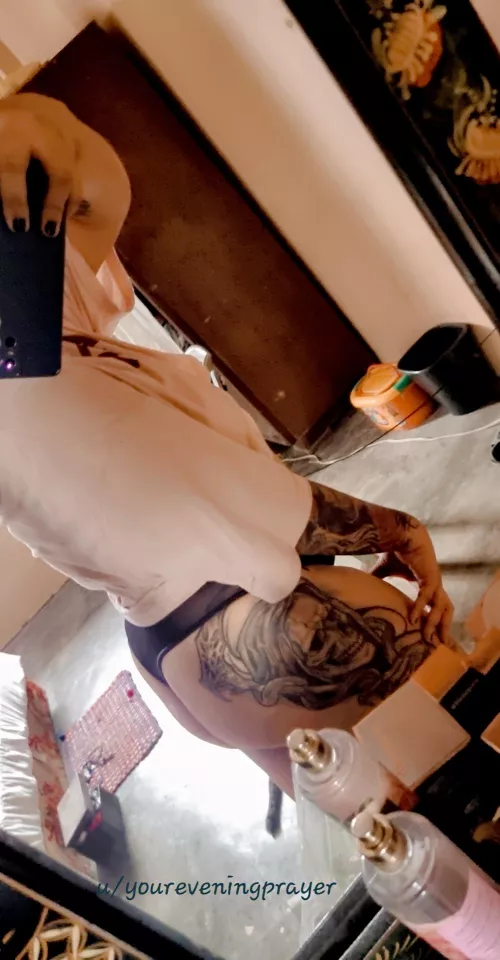 (f) slap that ass 🍑