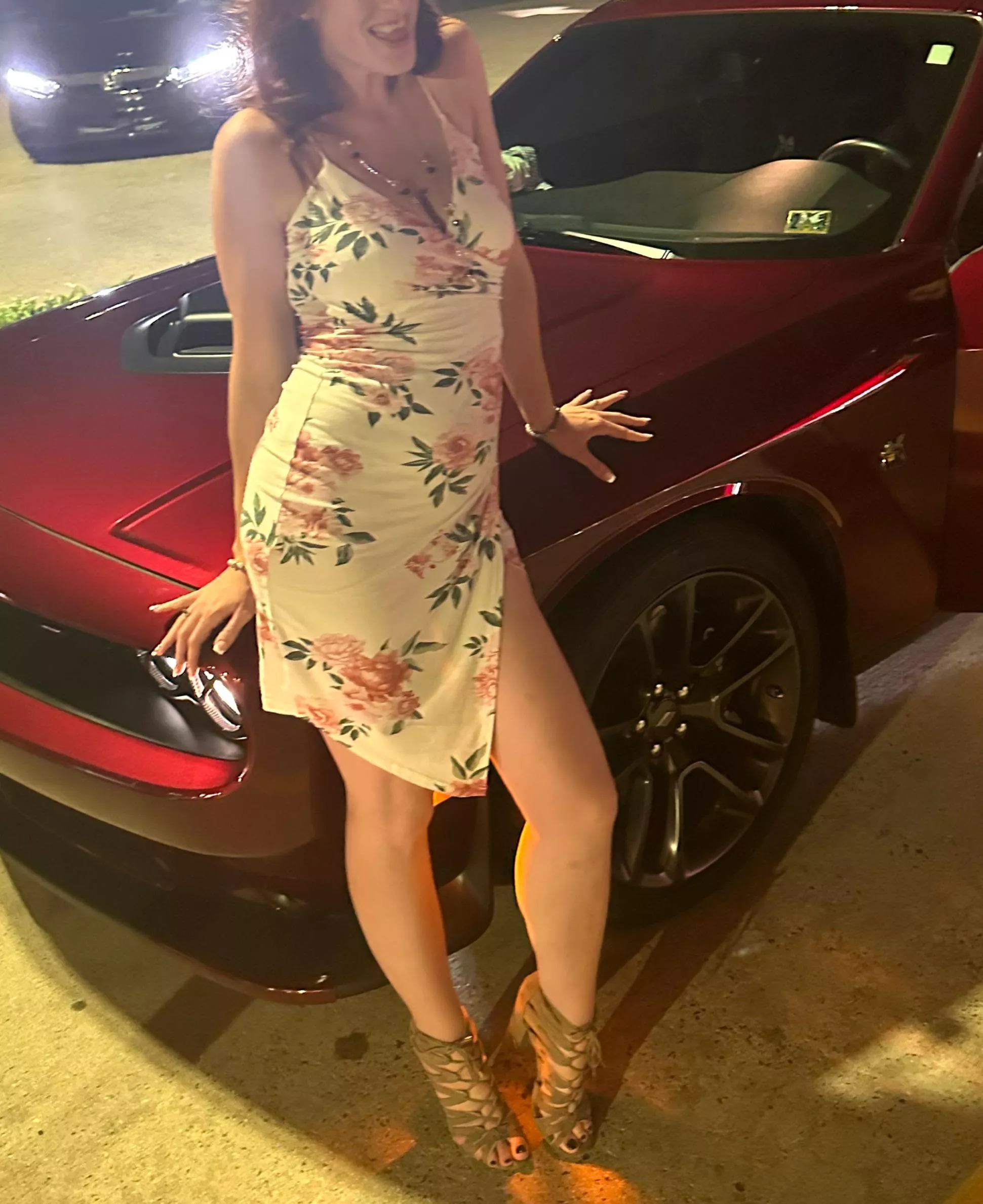 Fast cars and hot dresses [f]