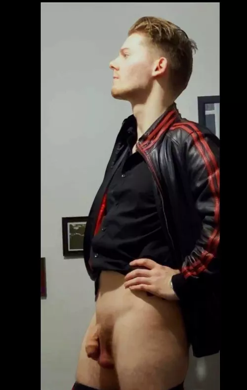 First time ever posting a nude, my mate took this photo of me to share. What'd you think?