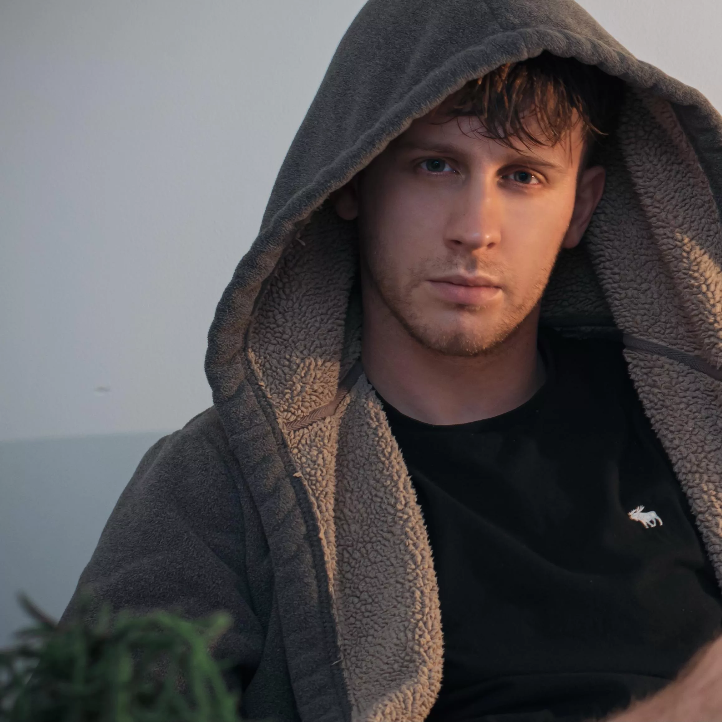 Hey, struggling to sleep tonight Hey, struggling to sleep tonight