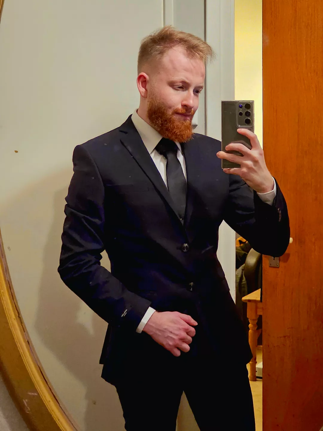 How do u like the suit on me?