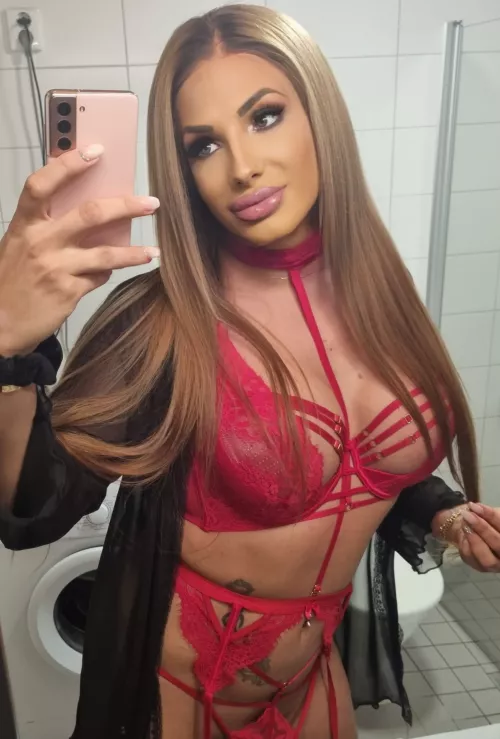 how i greet boys so they dont see my bulge 🙈😆