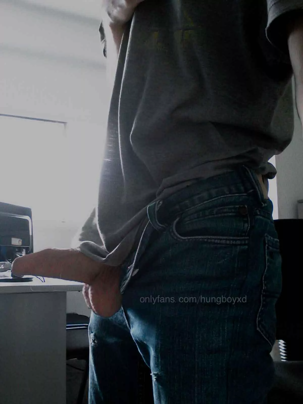 i had to do this at office, hope the cameras wont see this