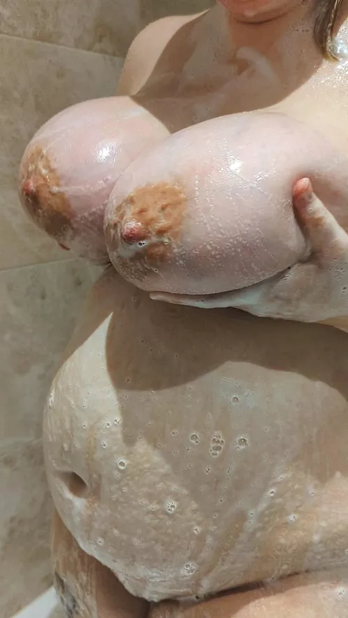 I hear pregnancy curves are loved in here?