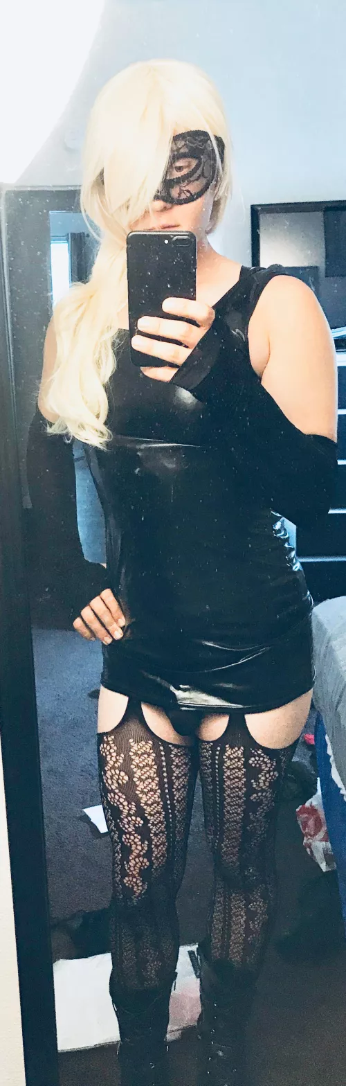 I really enjoy talking to people about my experiences cross dressing… I also enjoy sharing pictures